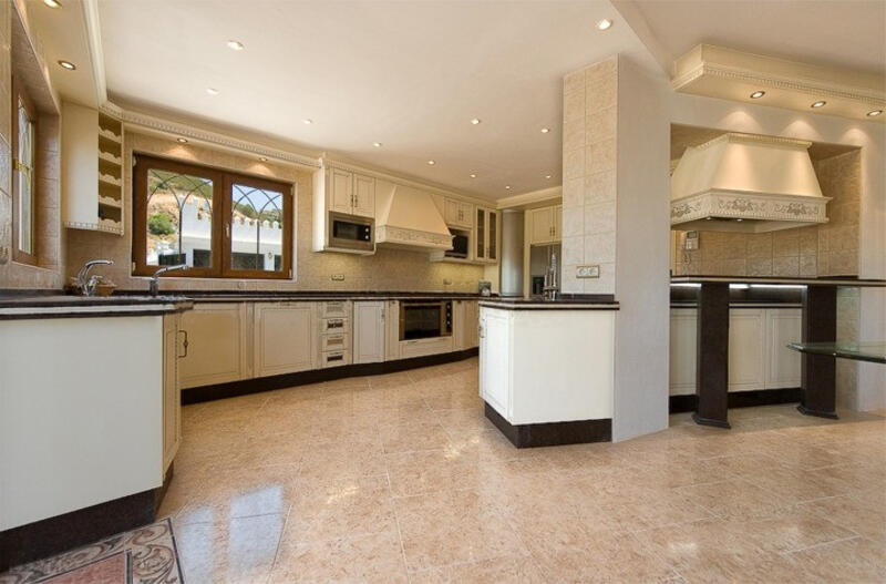 10 Schlafzimmer Villa zu verkaufen