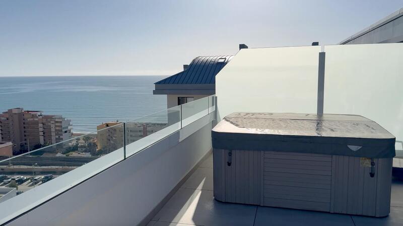 Apartamento en venta en Fuengirola, Málaga