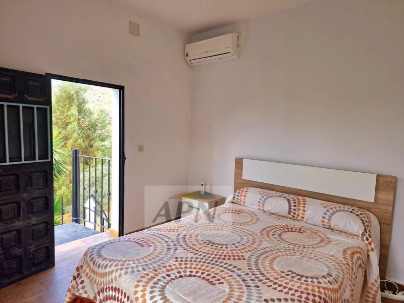 4 slaapkamer Landhuis Te koop