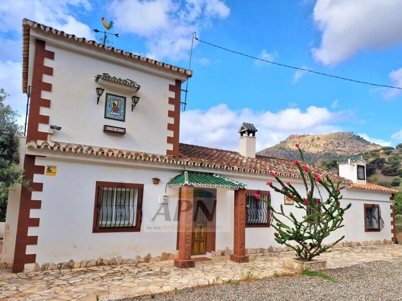 4 slaapkamer Landhuis Te koop