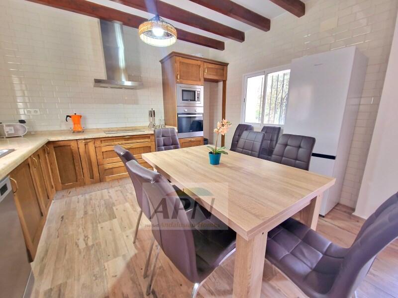 4 slaapkamer Landhuis Te koop