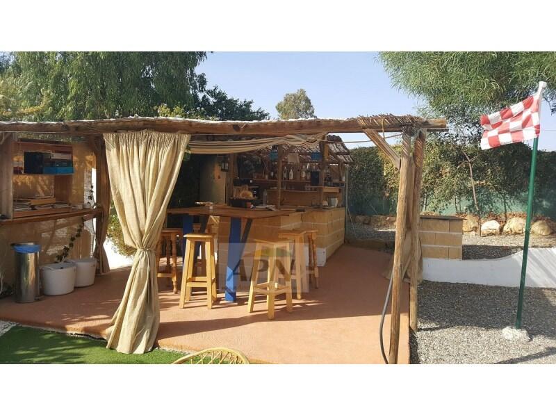 9 bedroom Country House for sale