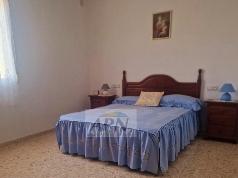 3 bedroom Country House for sale