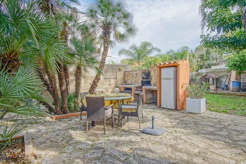 6 bedroom Villa for sale