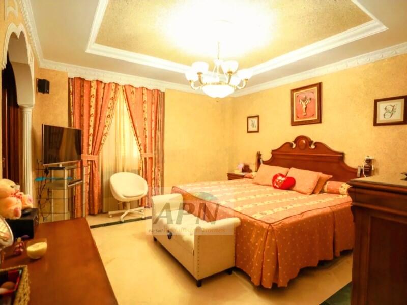 4 Schlafzimmer Stadthaus zu verkaufen