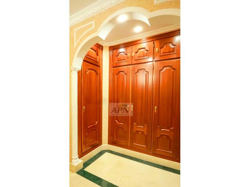 4 Schlafzimmer Stadthaus zu verkaufen