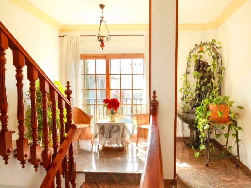 4 Schlafzimmer Stadthaus zu verkaufen