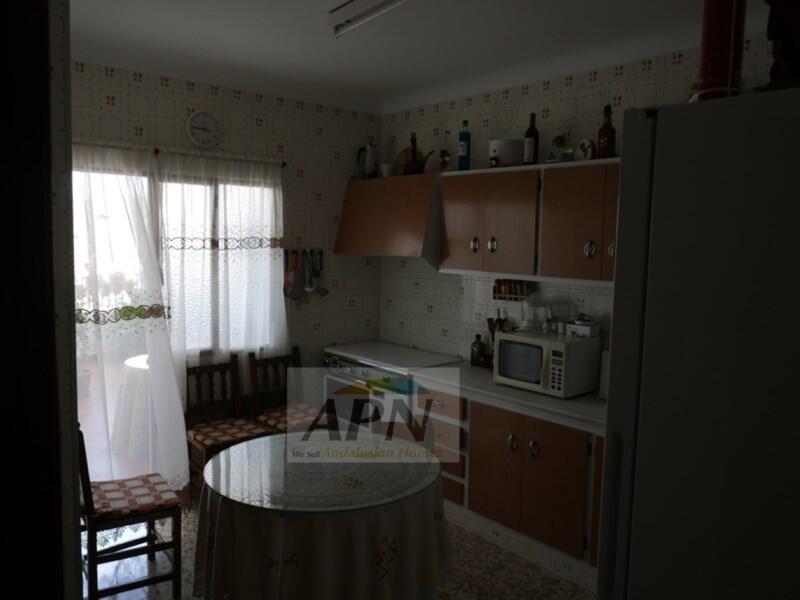 4 bedroom Townhouse for sale