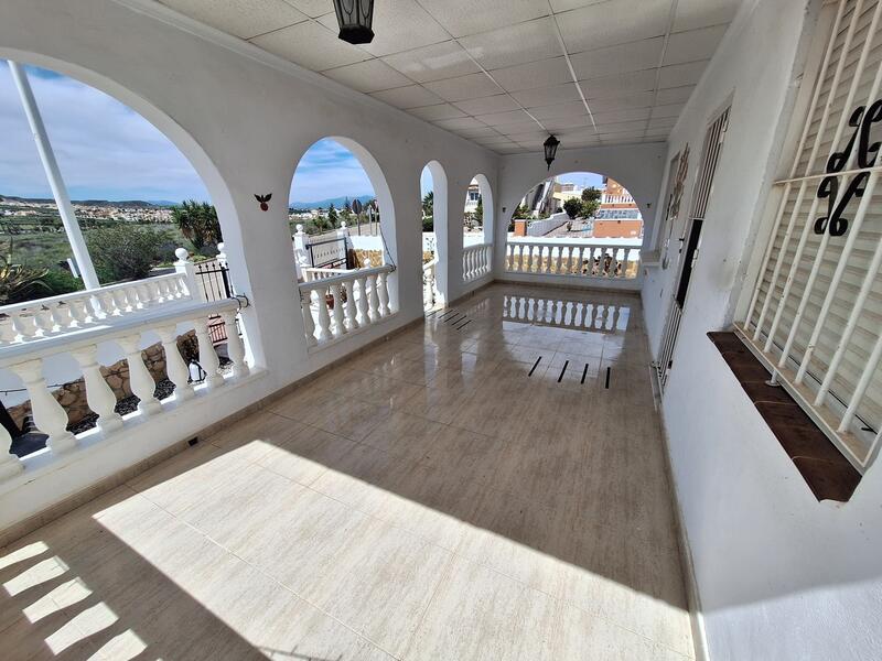 2 Cuarto Villa en venta