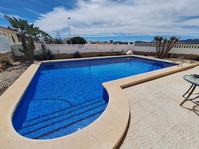 2 Cuarto Villa en venta