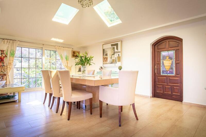 4 Schlafzimmer Villa zu verkaufen