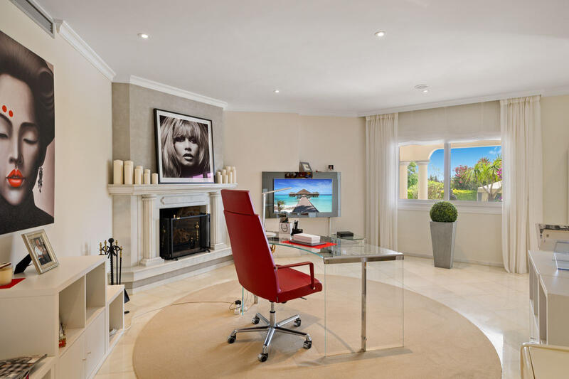 6 bedroom Villa for sale 6 bedroom Villa for sale