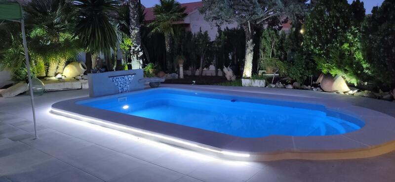 8 bedroom Country House for sale