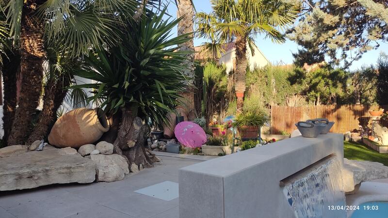 8 bedroom Country House for sale