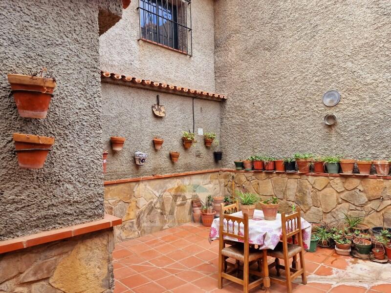 3 bedroom Country House for sale