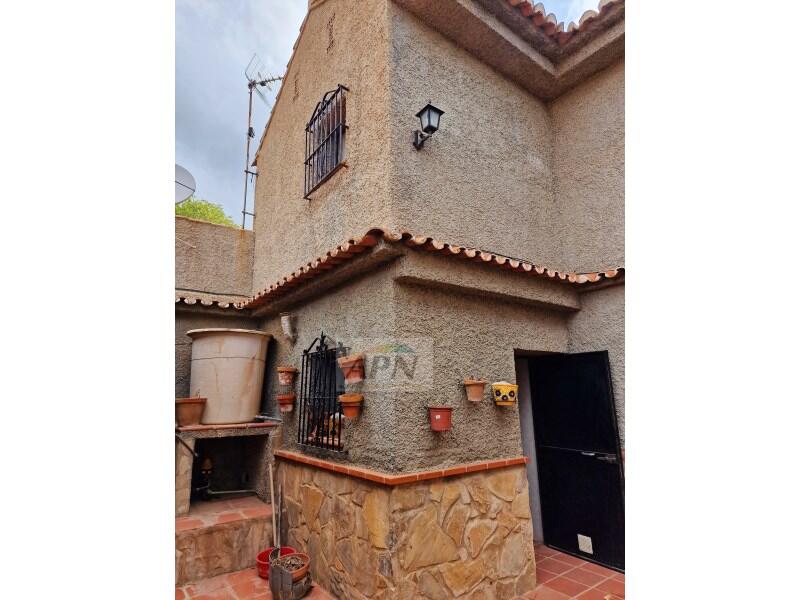 3 bedroom Country House for sale