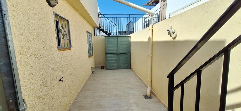 2 Cuarto Villa en venta