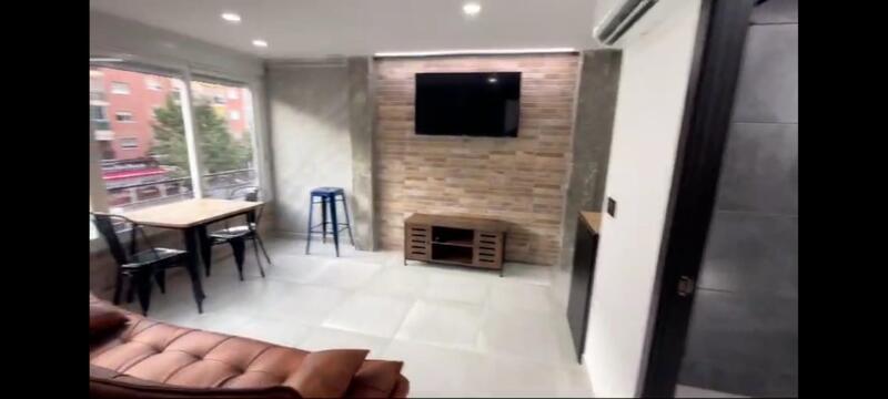 2 slaapkamer Appartement Te koop