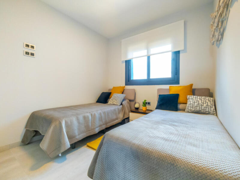 2 bedroom Apartment for sale