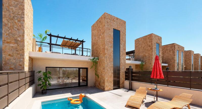 2 bedroom Townhouse for sale