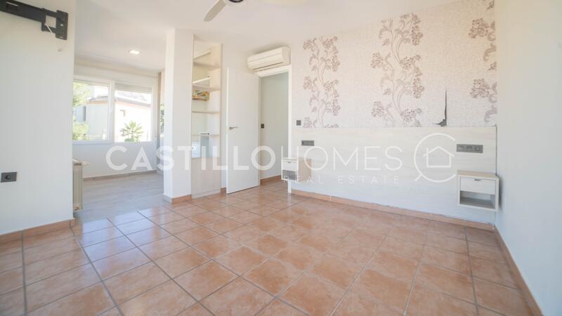 4 bedroom Villa for sale