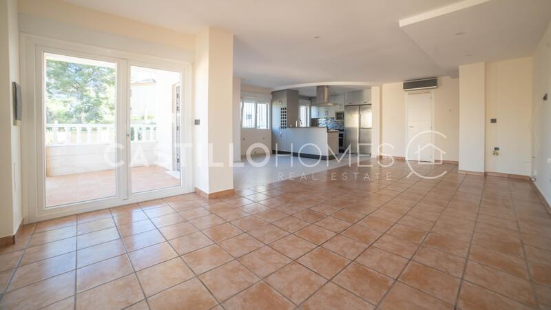 4 bedroom Villa for sale