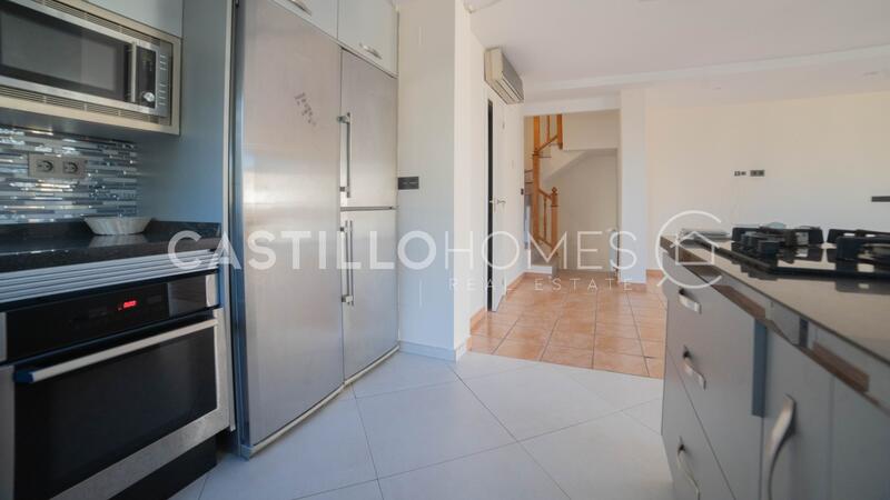 4 bedroom Villa for sale