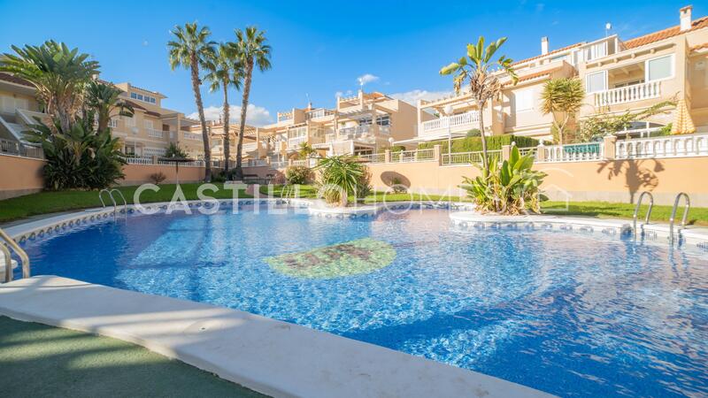 Townhouse for sale in Orihuela Costa, Alicante