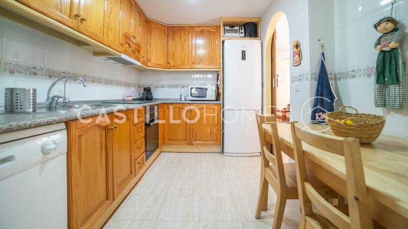 2 bedroom Townhouse for sale