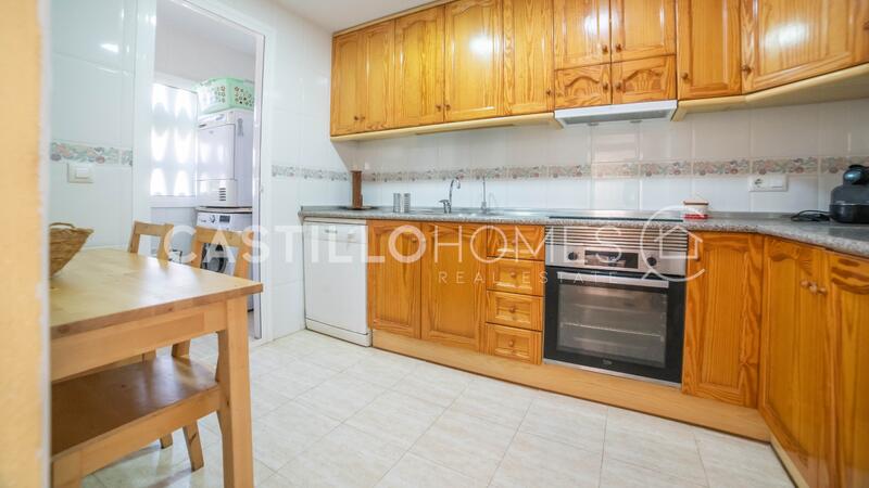 2 bedroom Townhouse for sale