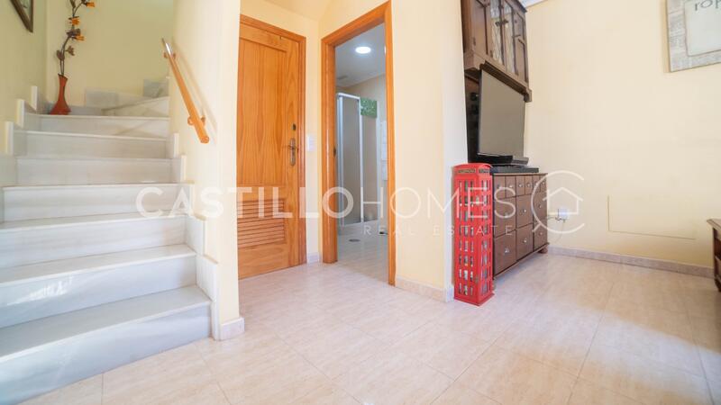 2 bedroom Townhouse for sale
