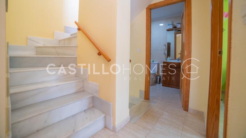 2 bedroom Townhouse for sale