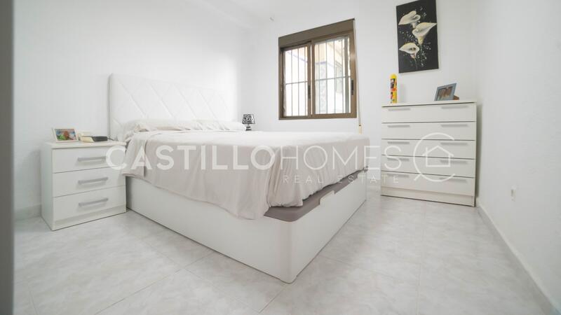 2 bedroom Townhouse for sale