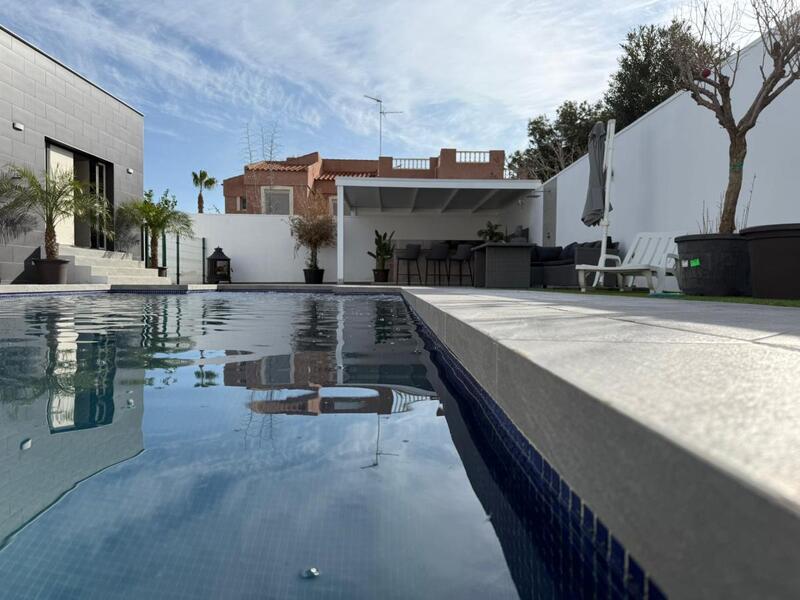 5 bedroom Villa for sale