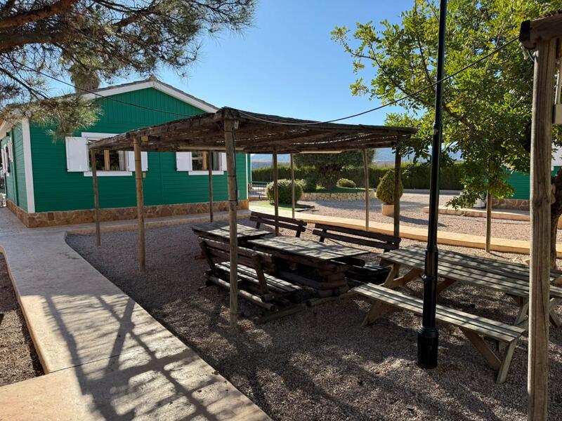 5 bedroom Villa for sale