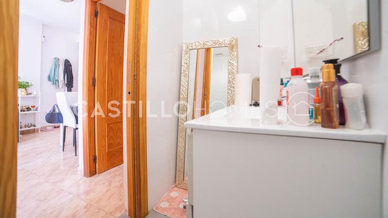 2 slaapkamer Appartement Te koop