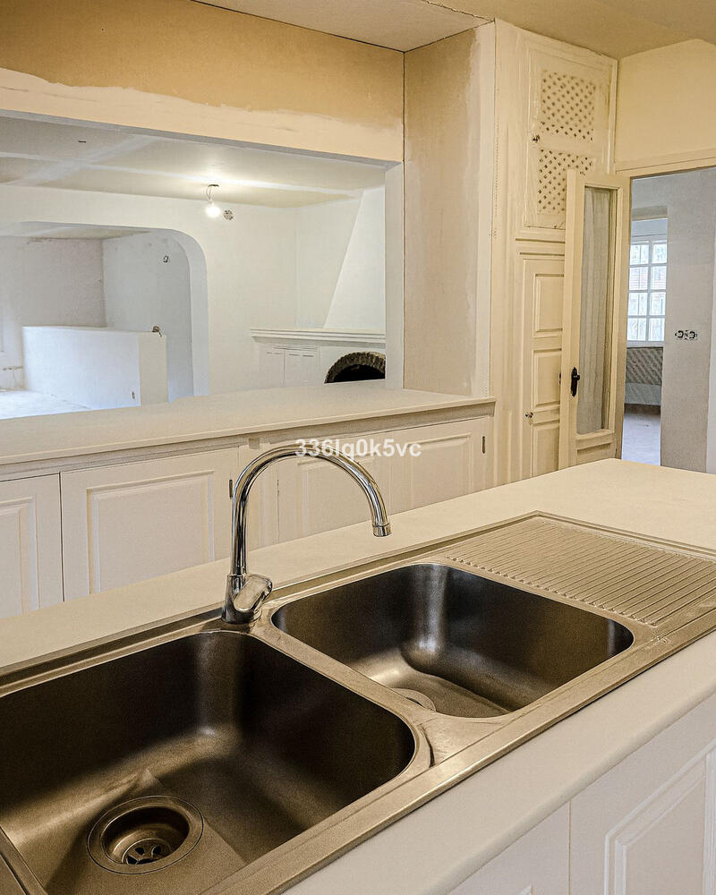 5 bedroom Villa for sale