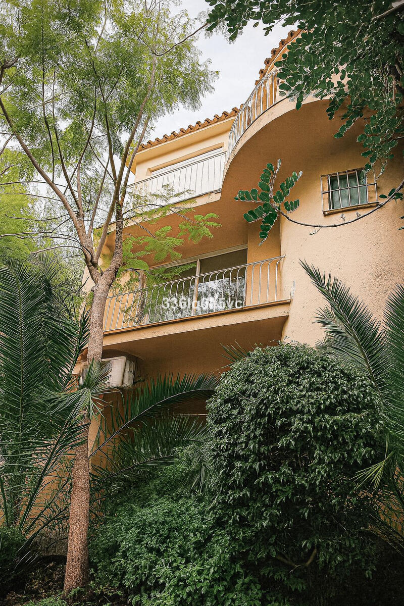 5 bedroom Villa for sale