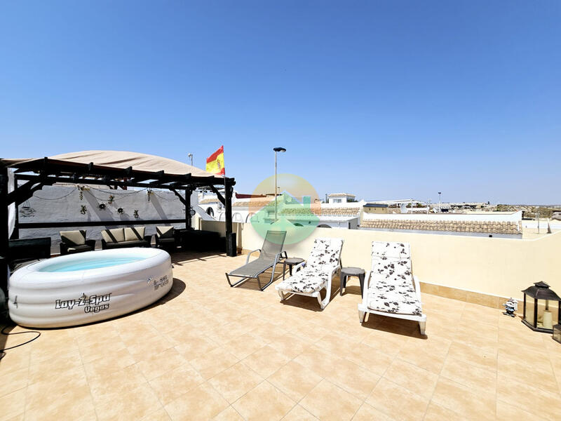 3 bedroom Townhouse for sale