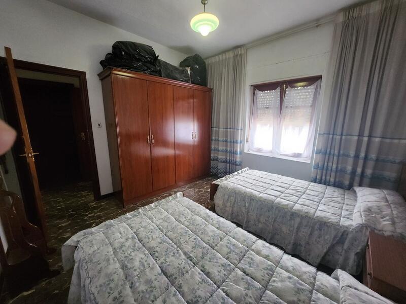 3 bedroom Townhouse for sale