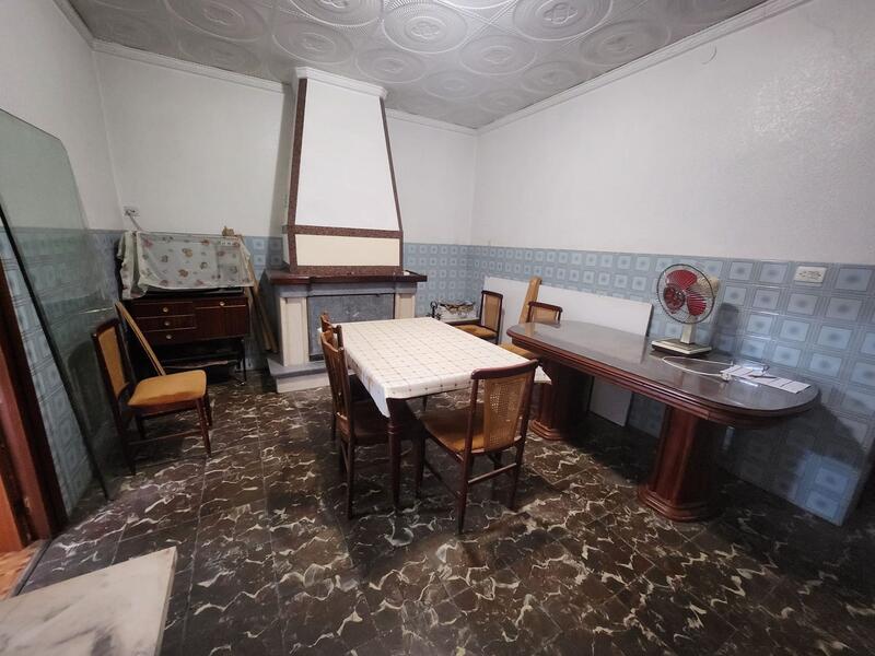 3 bedroom Townhouse for sale