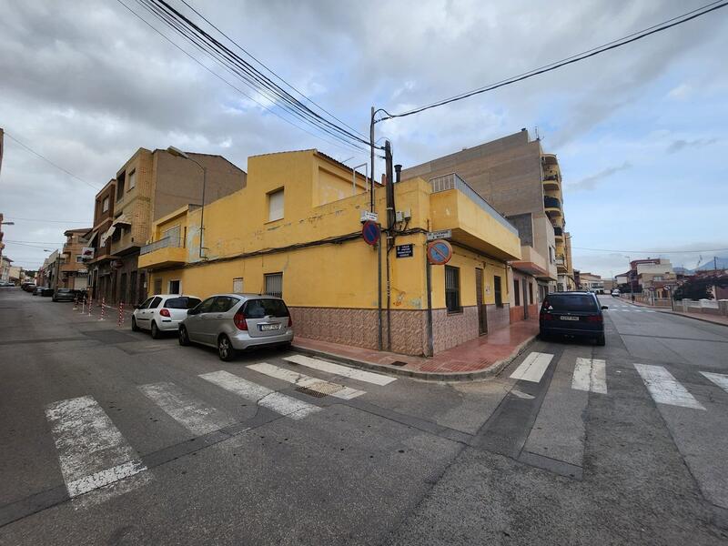 3 bedroom Townhouse for sale