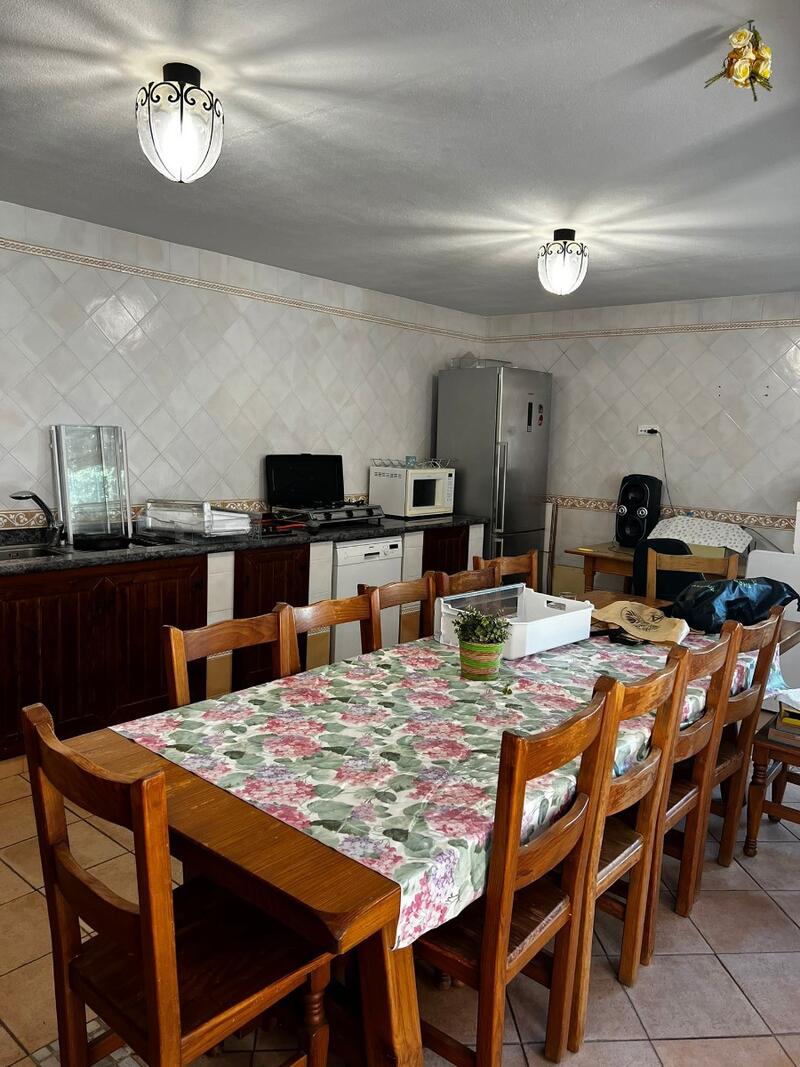 5 Schlafzimmer Landhaus zu verkaufen