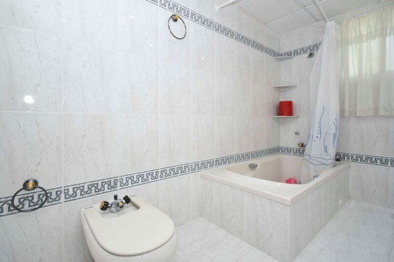 5 Schlafzimmer Landhaus zu verkaufen