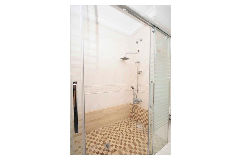 5 Schlafzimmer Landhaus zu verkaufen