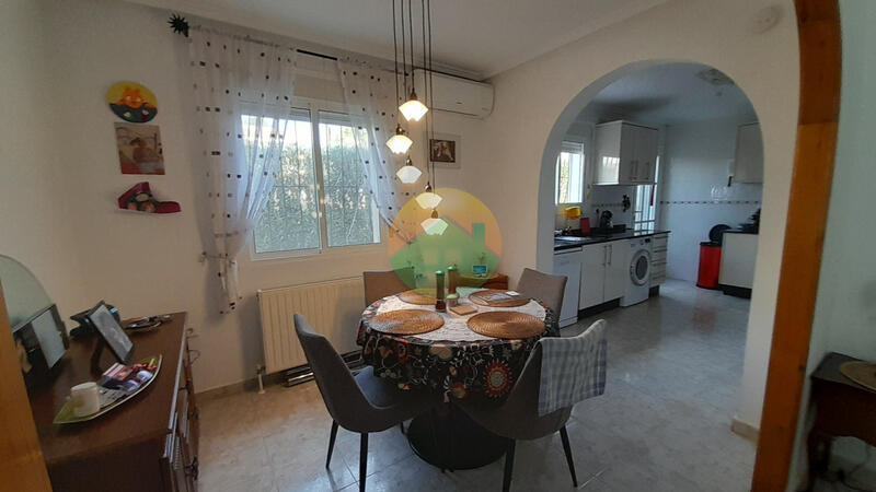 3 спальная комната вилла продается