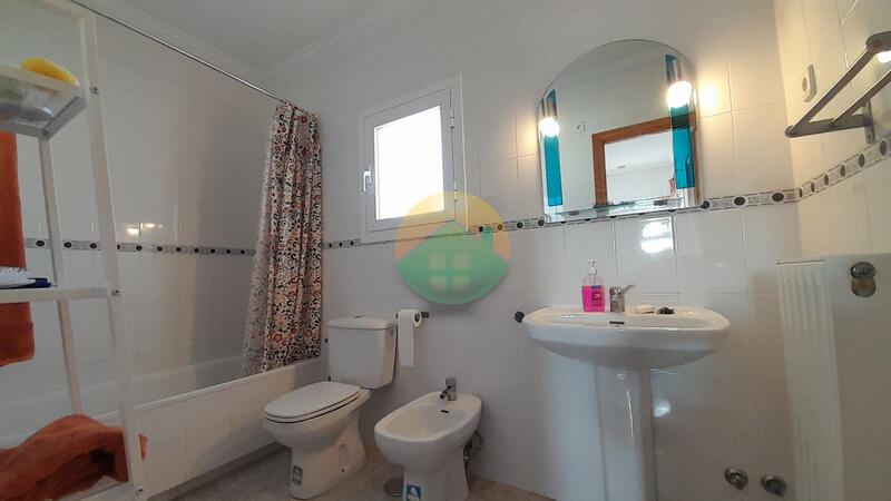 3 спальная комната вилла продается