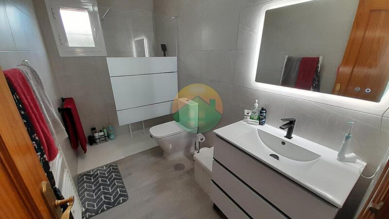 3 спальная комната вилла продается