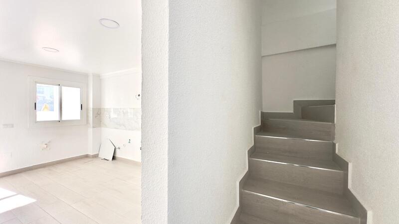 3 bedroom Townhouse for sale