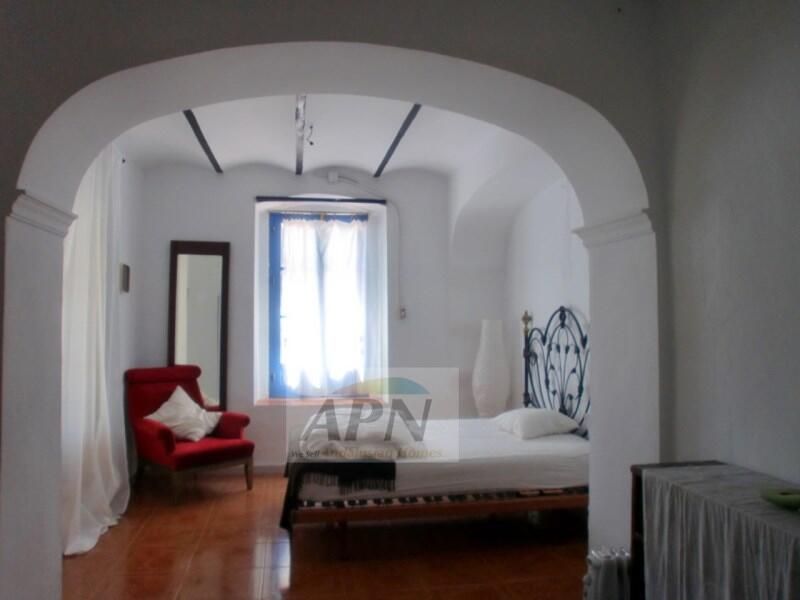 11 soverom Rekkehus til salgs